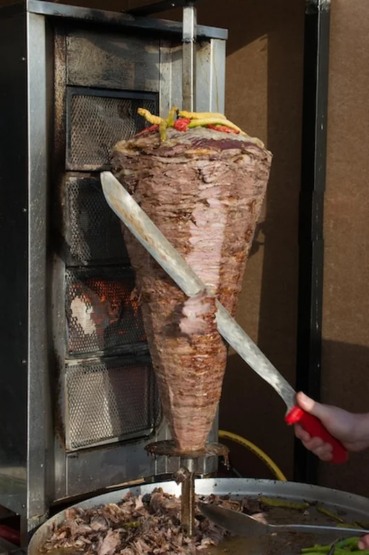 Tradycyjny turecki grill Doner Kebab