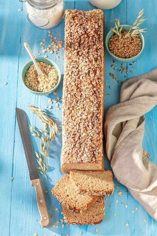 Chleb pełnoziarnisty wypiekany w domowej piekarni